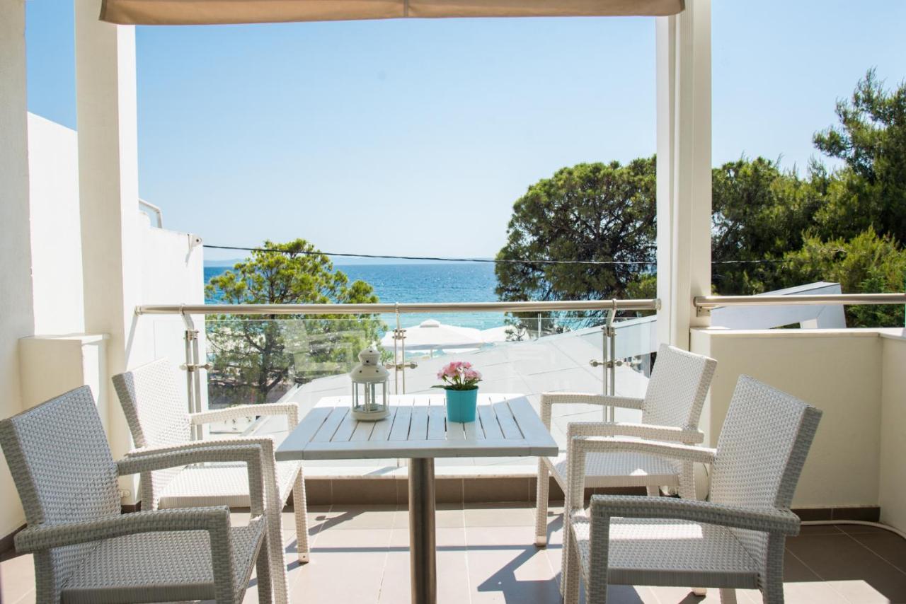 Vertigo Seaside Apartments Никити Екстериор снимка