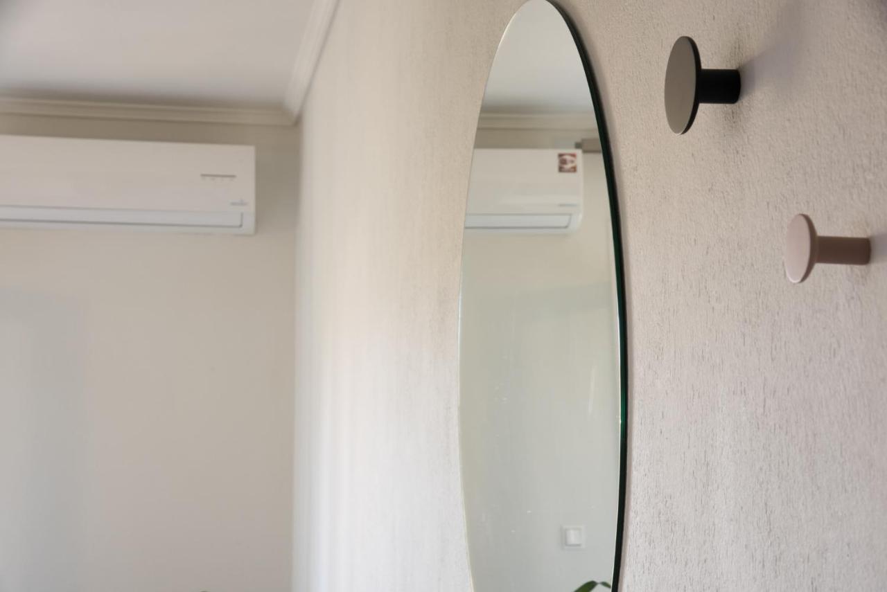 Vertigo Seaside Apartments Никити Екстериор снимка