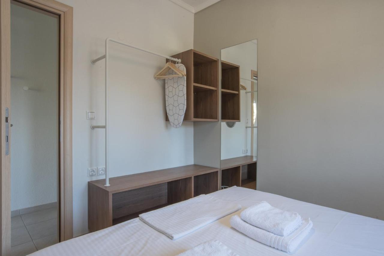 Vertigo Seaside Apartments Никити Екстериор снимка