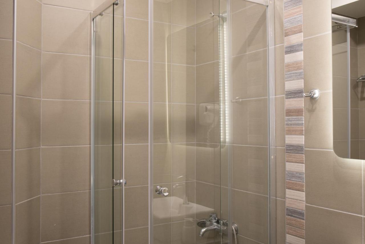 Vertigo Seaside Apartments Никити Екстериор снимка