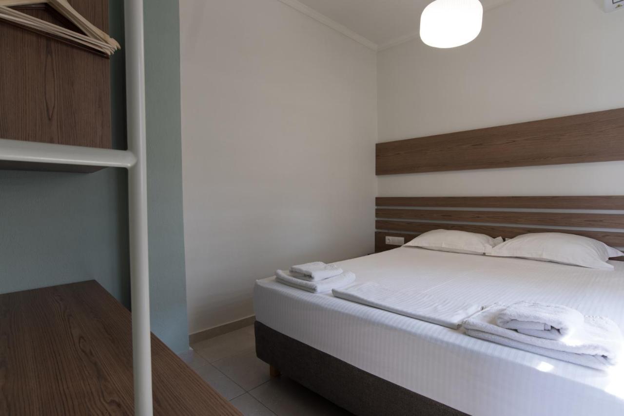 Vertigo Seaside Apartments Никити Екстериор снимка